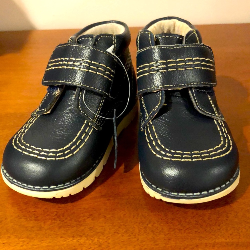 Toddler boots, size 21 (US 5.5)